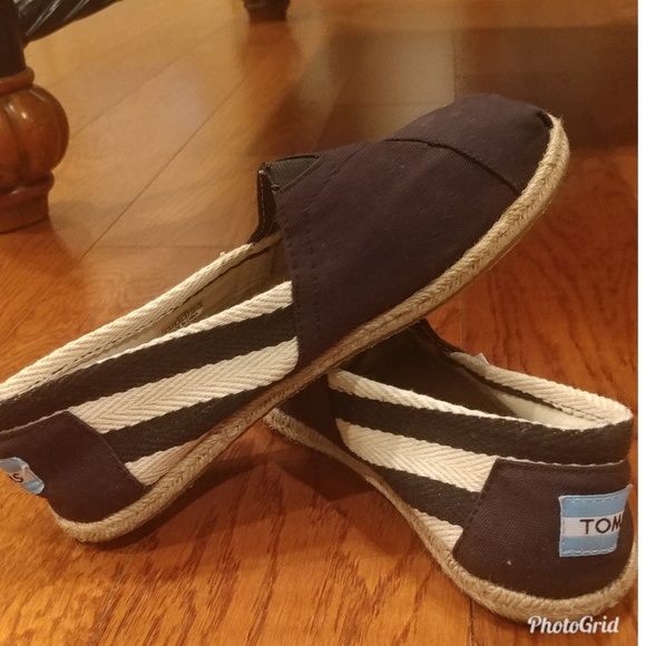 Women's Toms - Picture 1 of 6